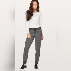 Lululemon Athletica Get Going Heathered Gray & Black Joggers- EUC!!
